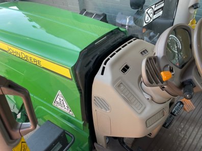 John Deere 6155R