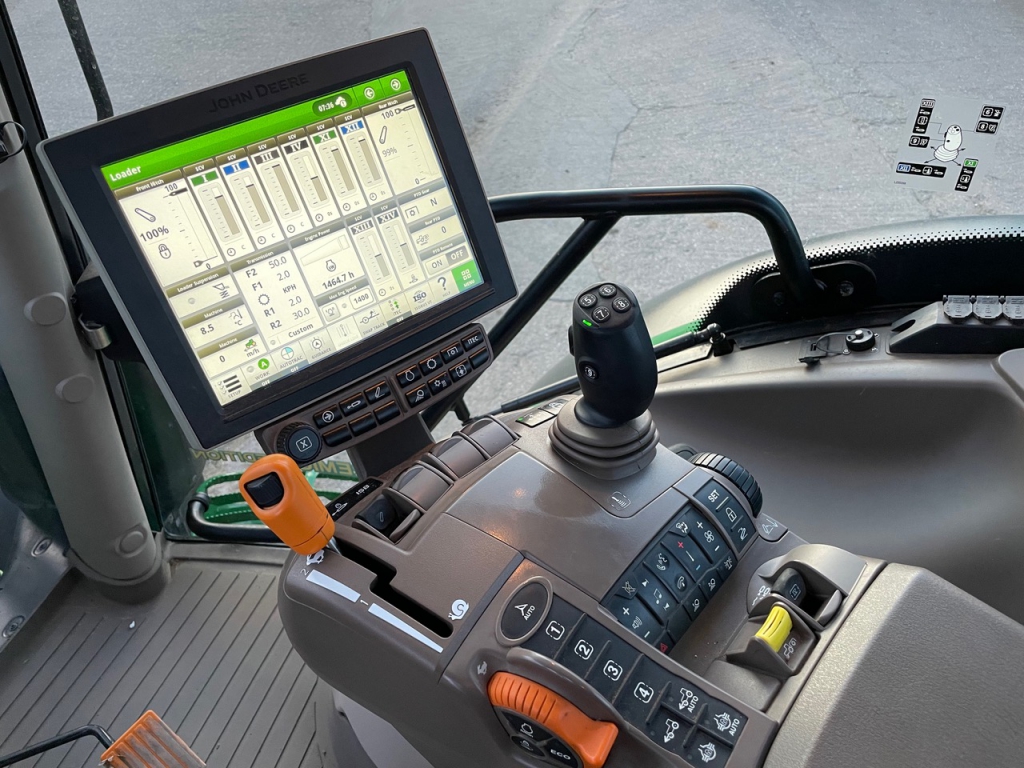 John Deere 6155R