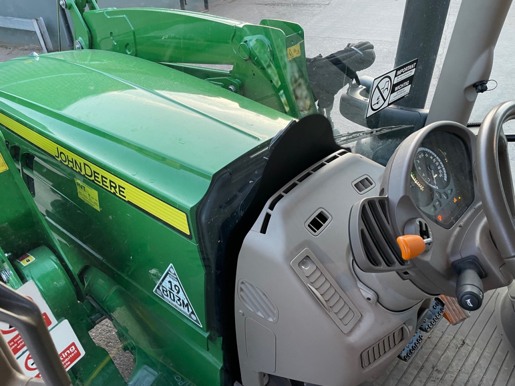 John Deere 6155R