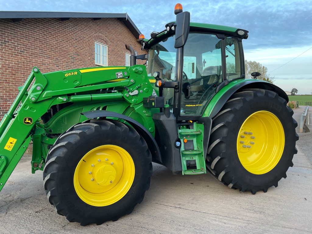 John Deere 6155R