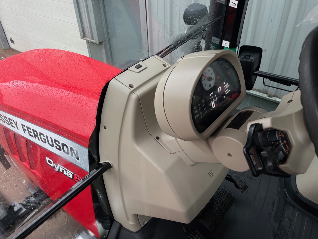 Massey Ferguson 6714S Efficient