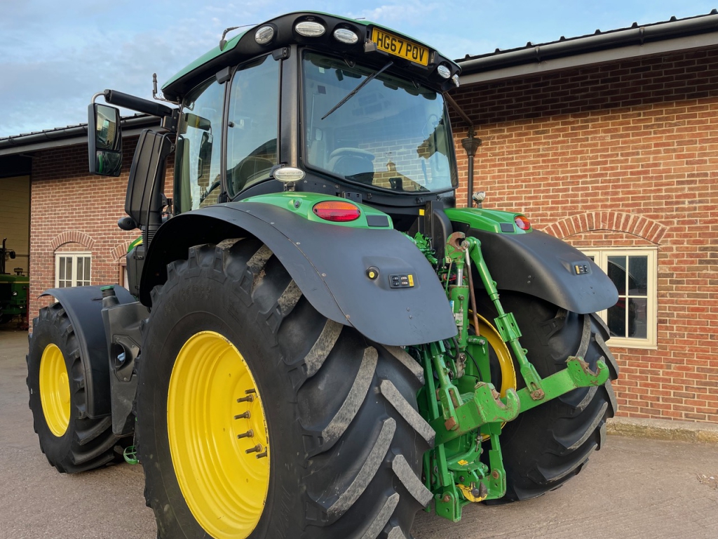 John Deere 6250R