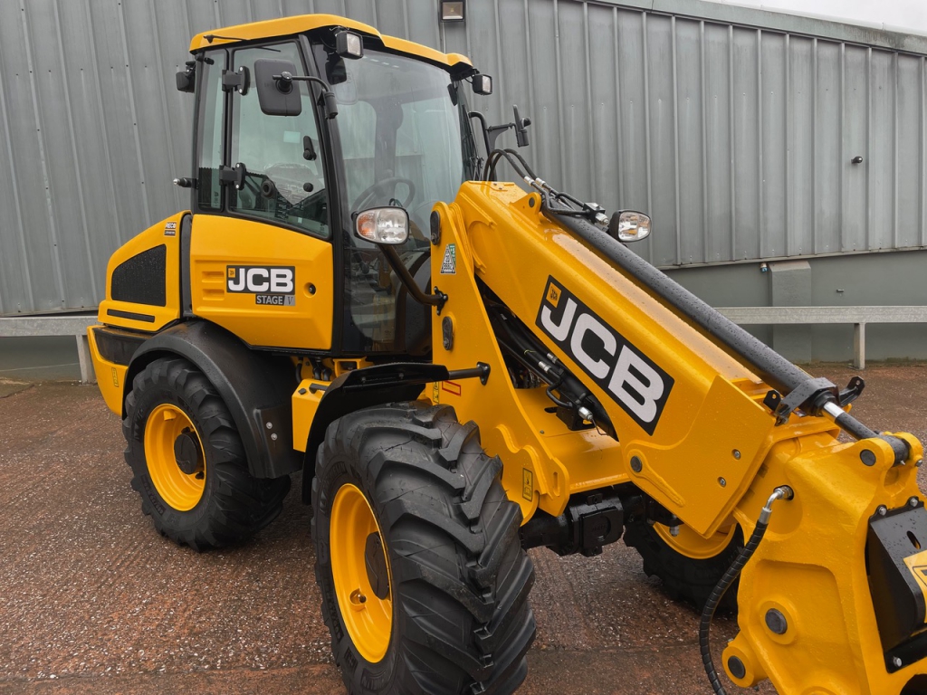 JCB TM220