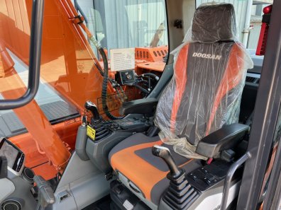 Doosan DX140LC