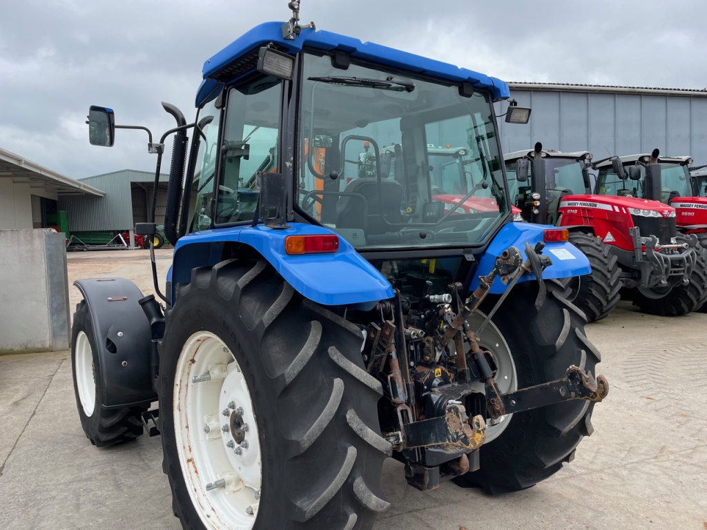 New Holland TL90