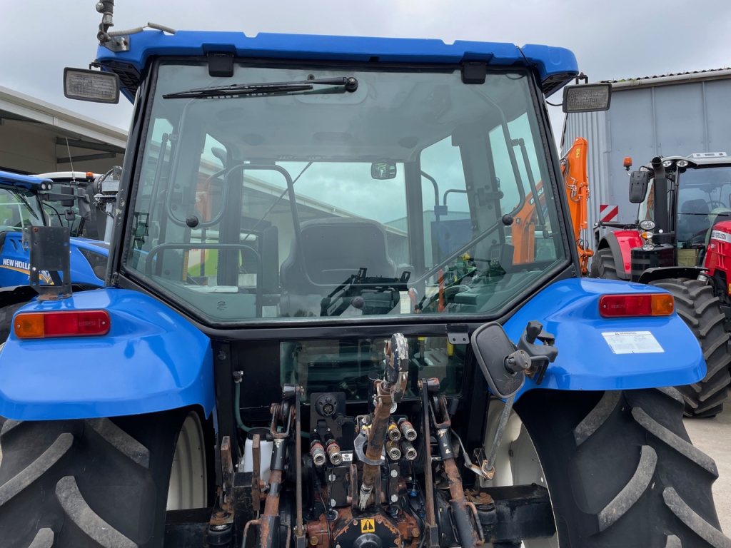 New Holland TL90