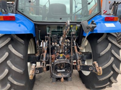 New Holland TL90