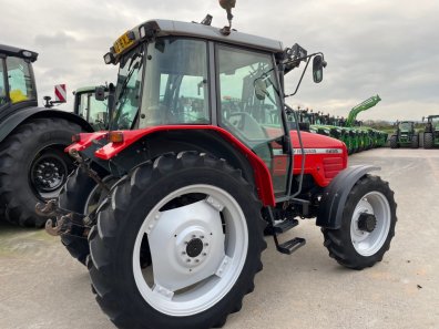 Massey Ferguson 4255