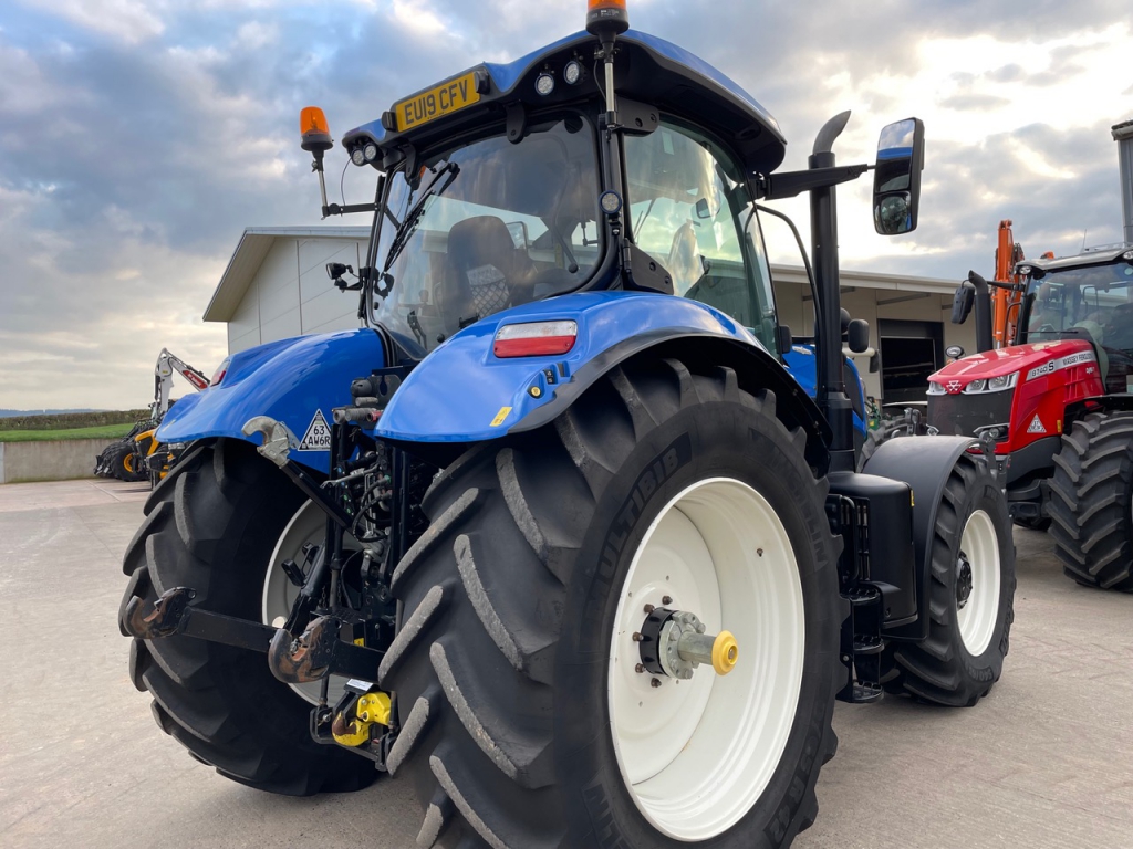New Holland T7.225