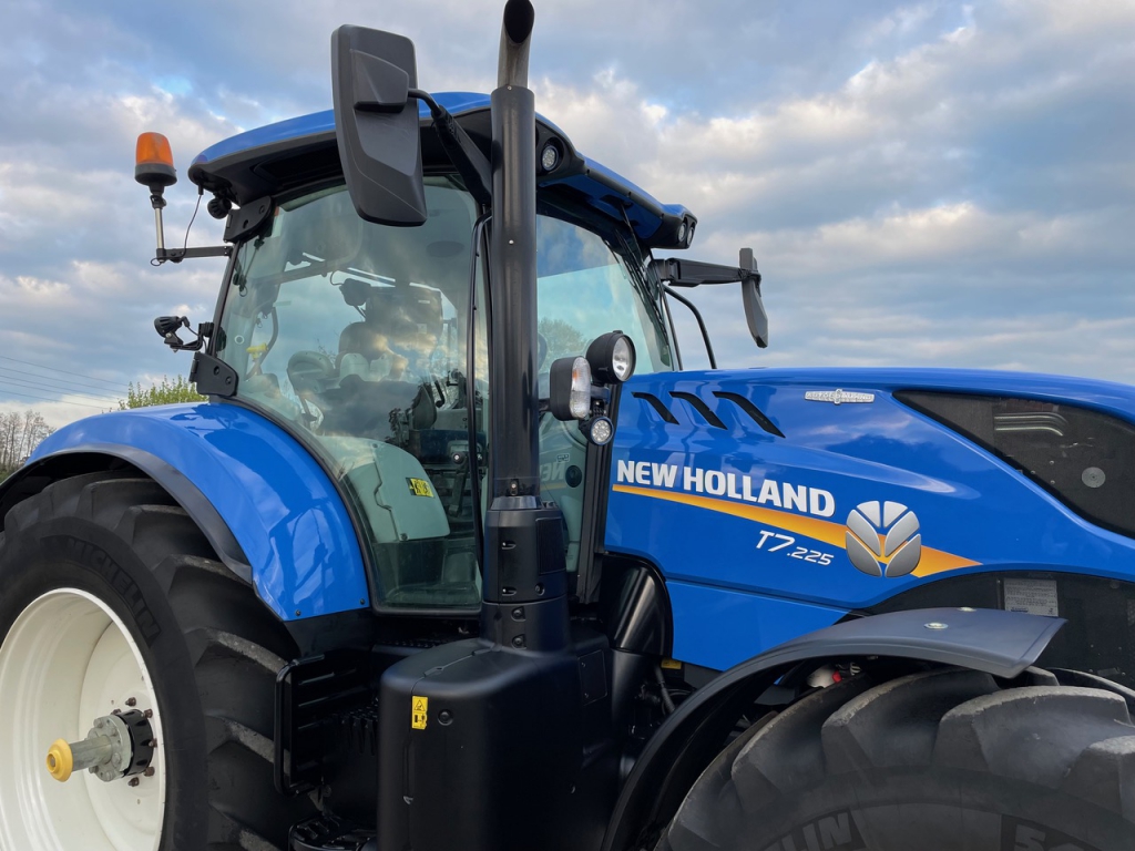 New Holland T7.225