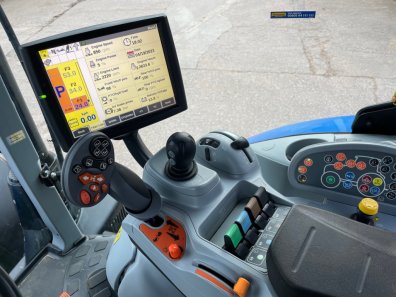New Holland T7.225