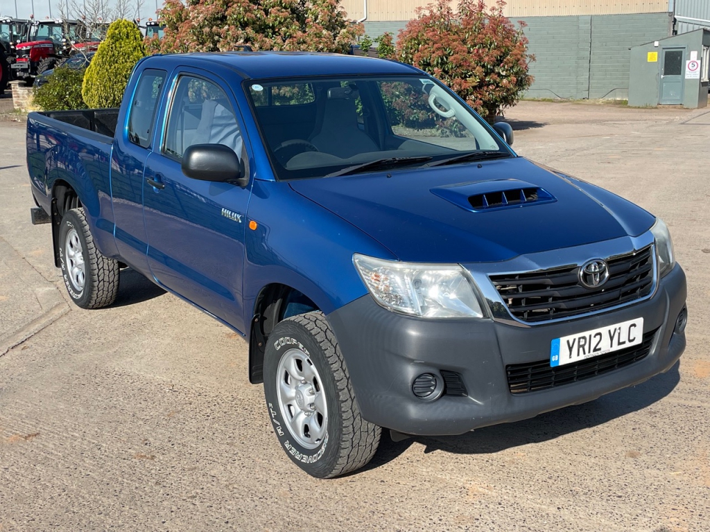 Toyota Hi-Lux Extra Cab