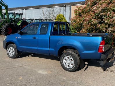 Toyota Hi-Lux Extra Cab