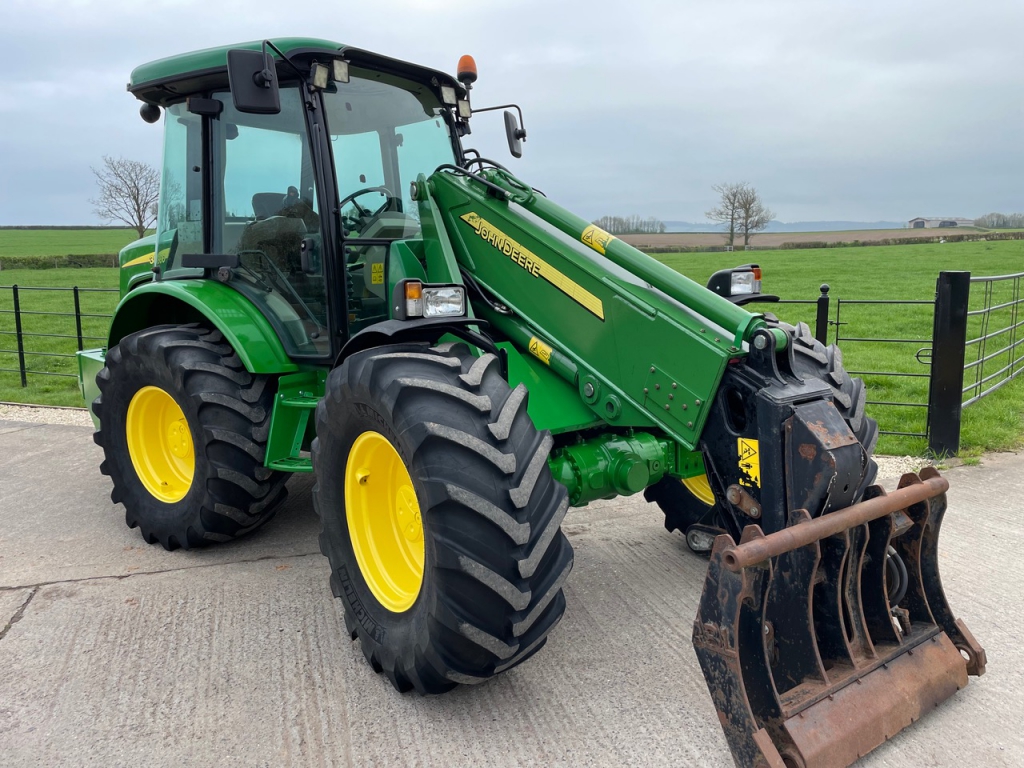 John Deere 3800
