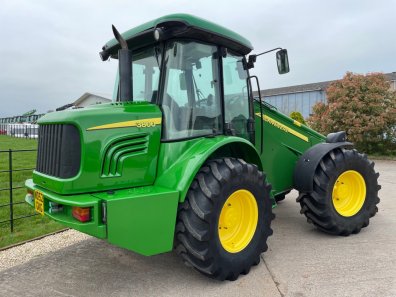 John Deere 3800