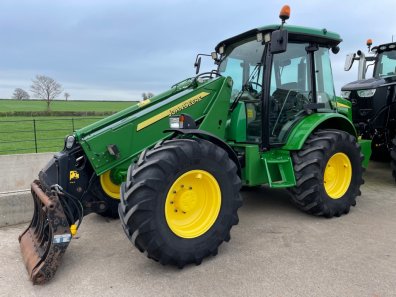John Deere 3800