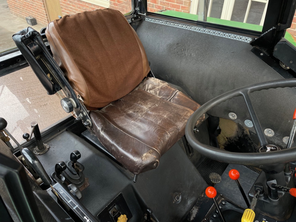 John Deere 2040