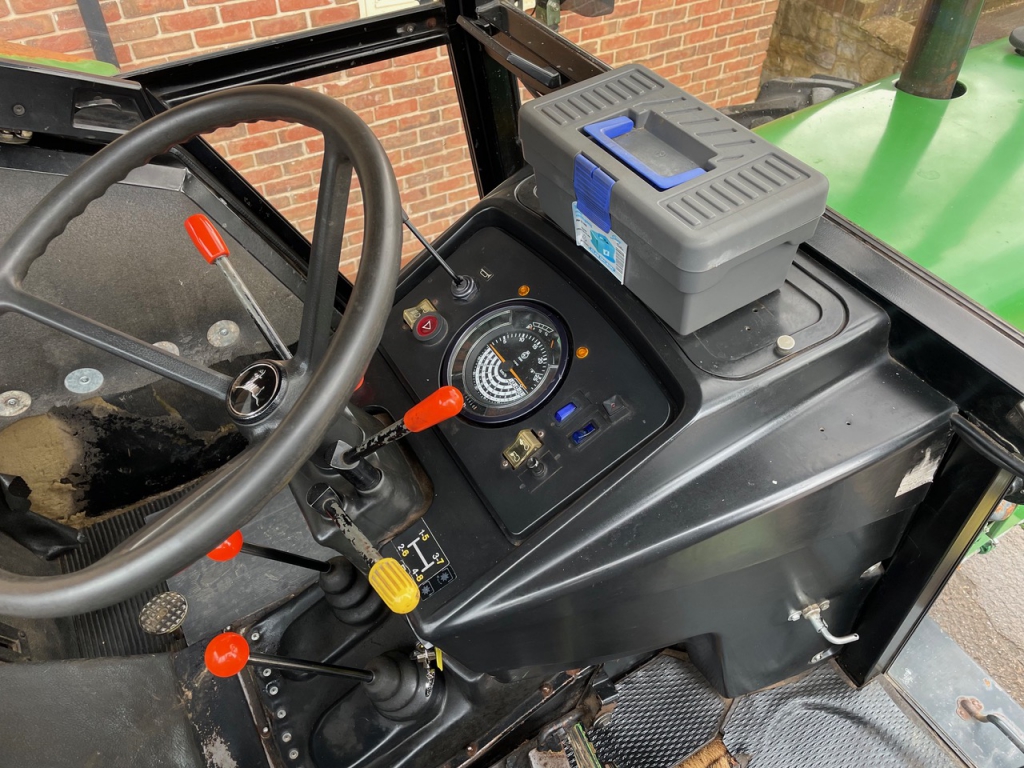 John Deere 2040