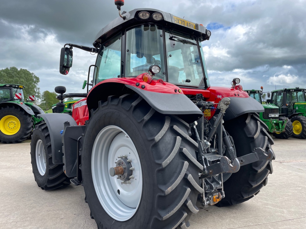 Massey Ferguson 7719S Efficient