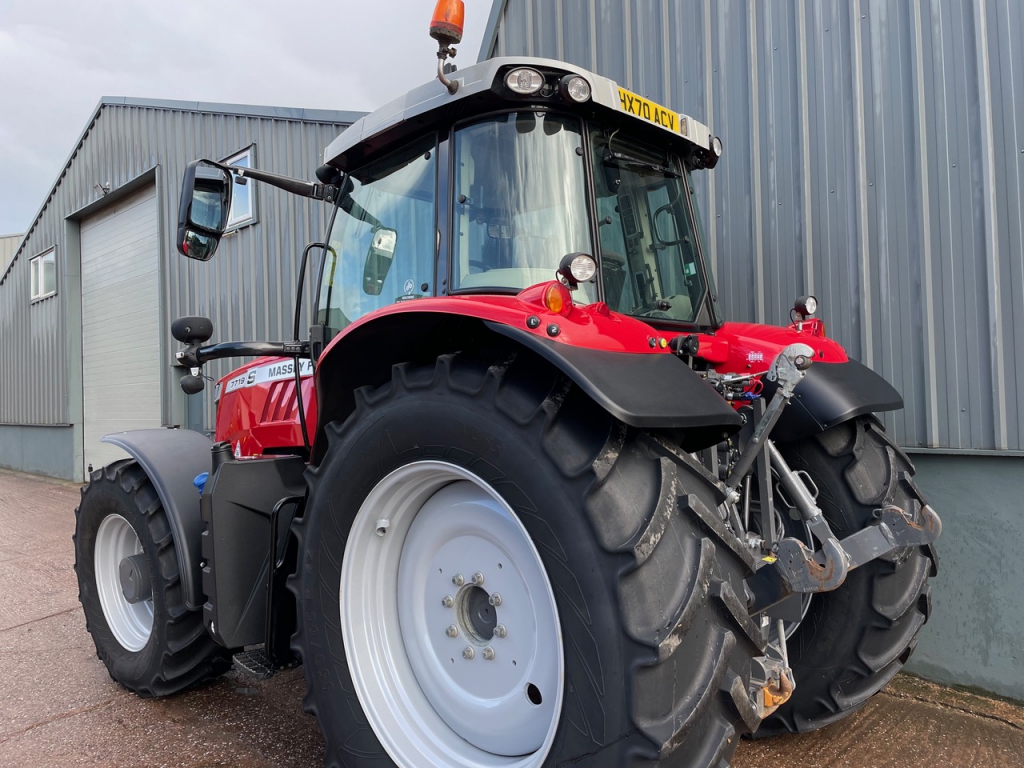 Massey Ferguson 7719S Efficient