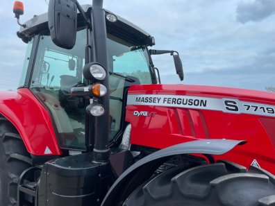 Massey Ferguson 7719S Efficient Dyna-VT