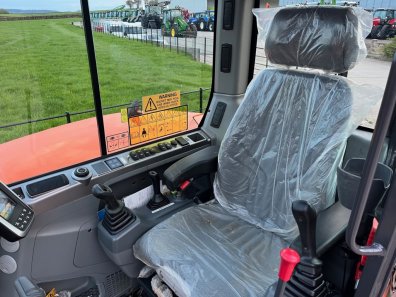 Doosan DX63