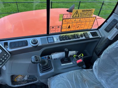 Doosan DX63