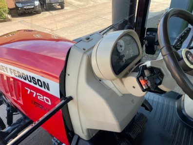 Massey Ferguson 7720 Exclusive