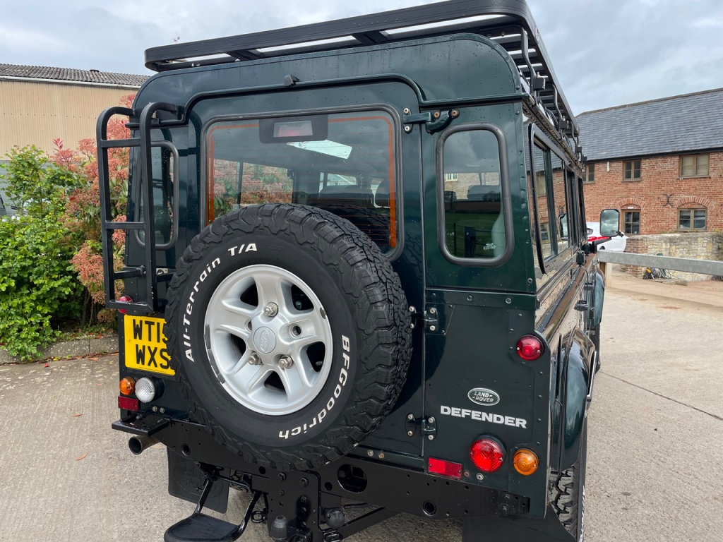 Land Rover Defender 110 XS