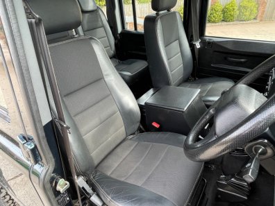 Land Rover Defender 110 XS