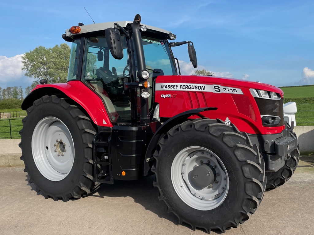 Massey Ferguson 7719S Efficient