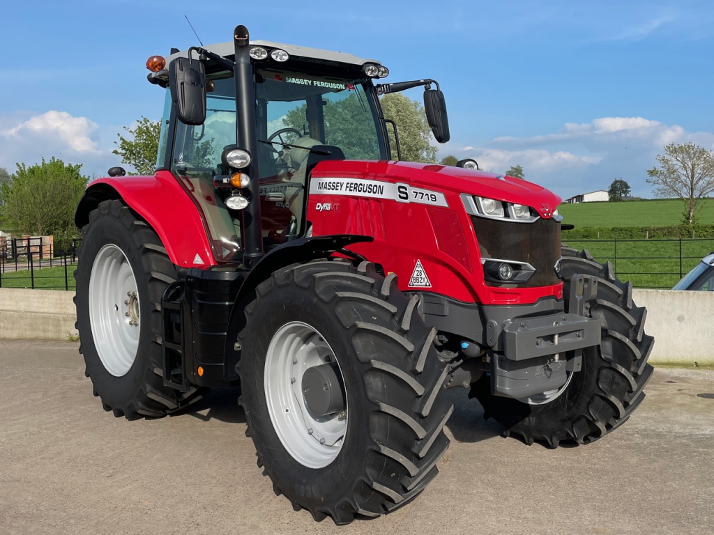 Massey Ferguson 7719S Efficient