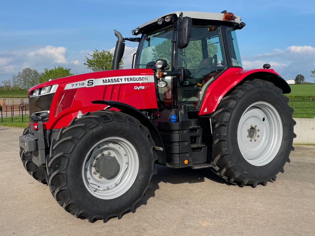 Massey Ferguson 7719S Efficient