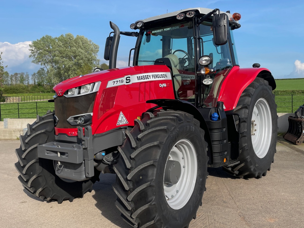 Massey Ferguson 7719S Efficient