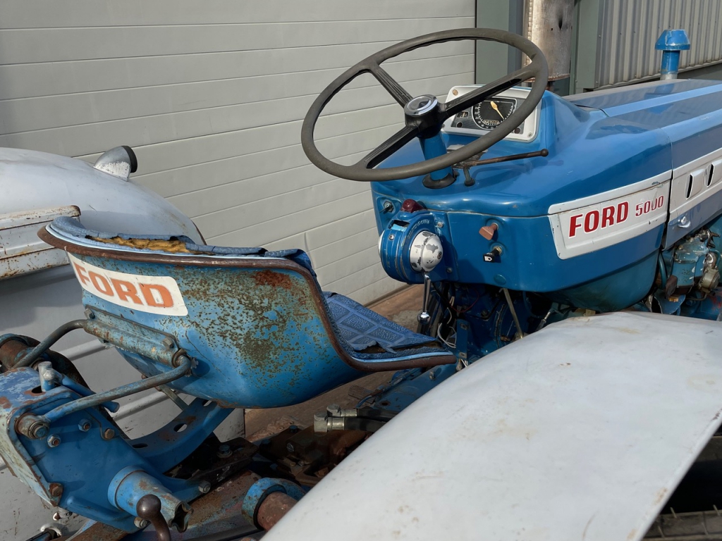 Ford 5000