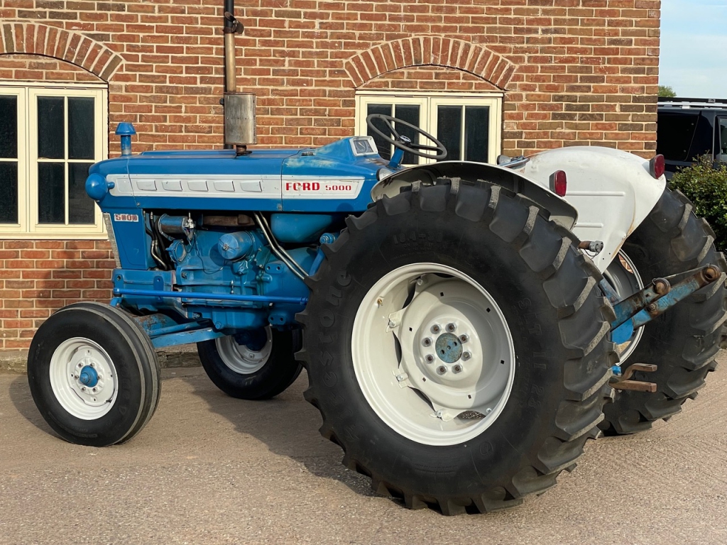 Ford 5000