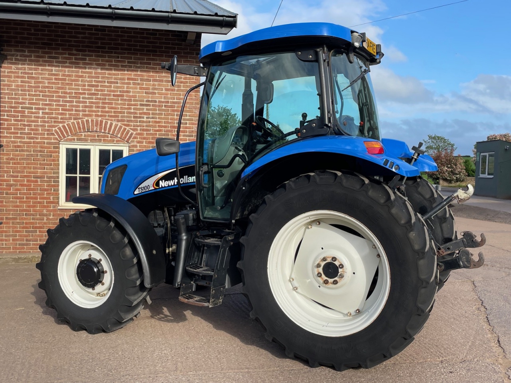 New Holland TSA100
