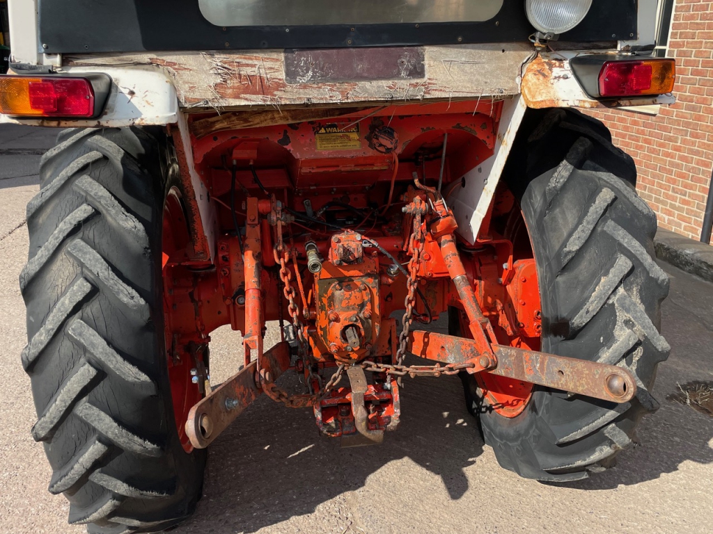 David Brown 885