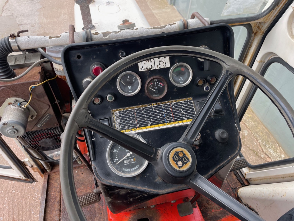 David Brown 885