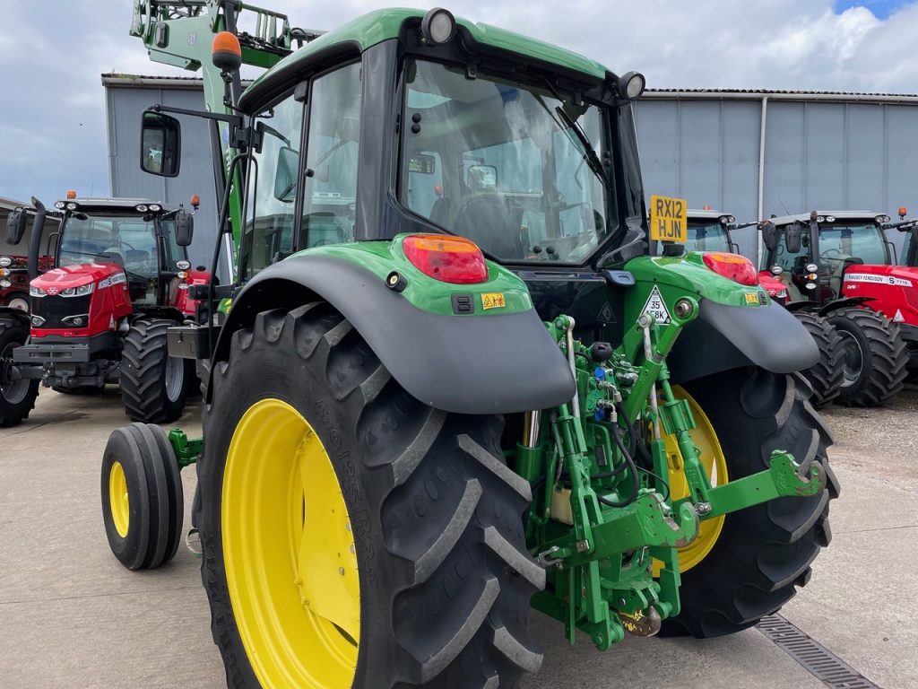 John Deere 6130