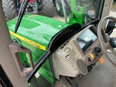 John Deere 6130