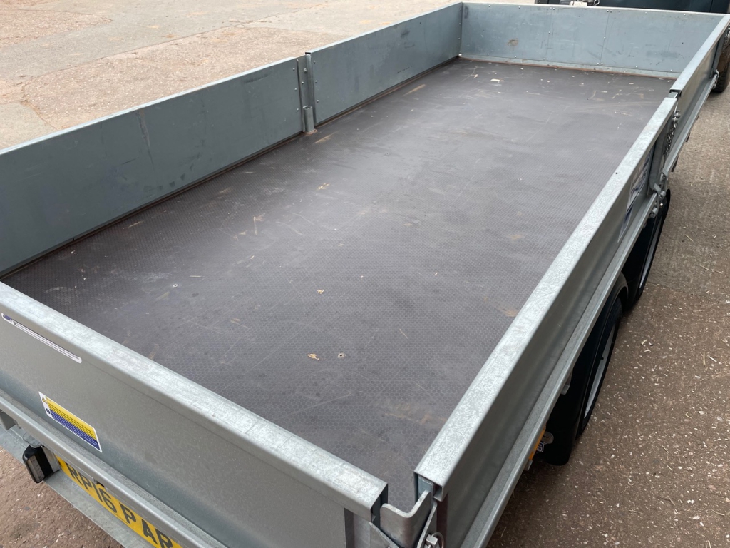 Ifor Williams LM 125 flat bed trailer