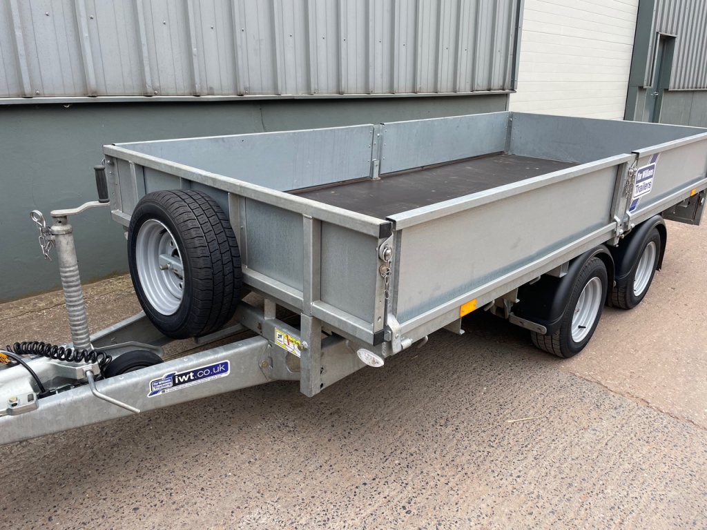 Ifor Williams LM 125 flat bed trailer