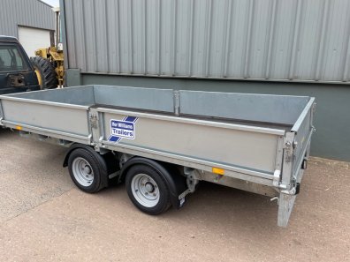 Ifor Williams LM 125 flat bed trailer