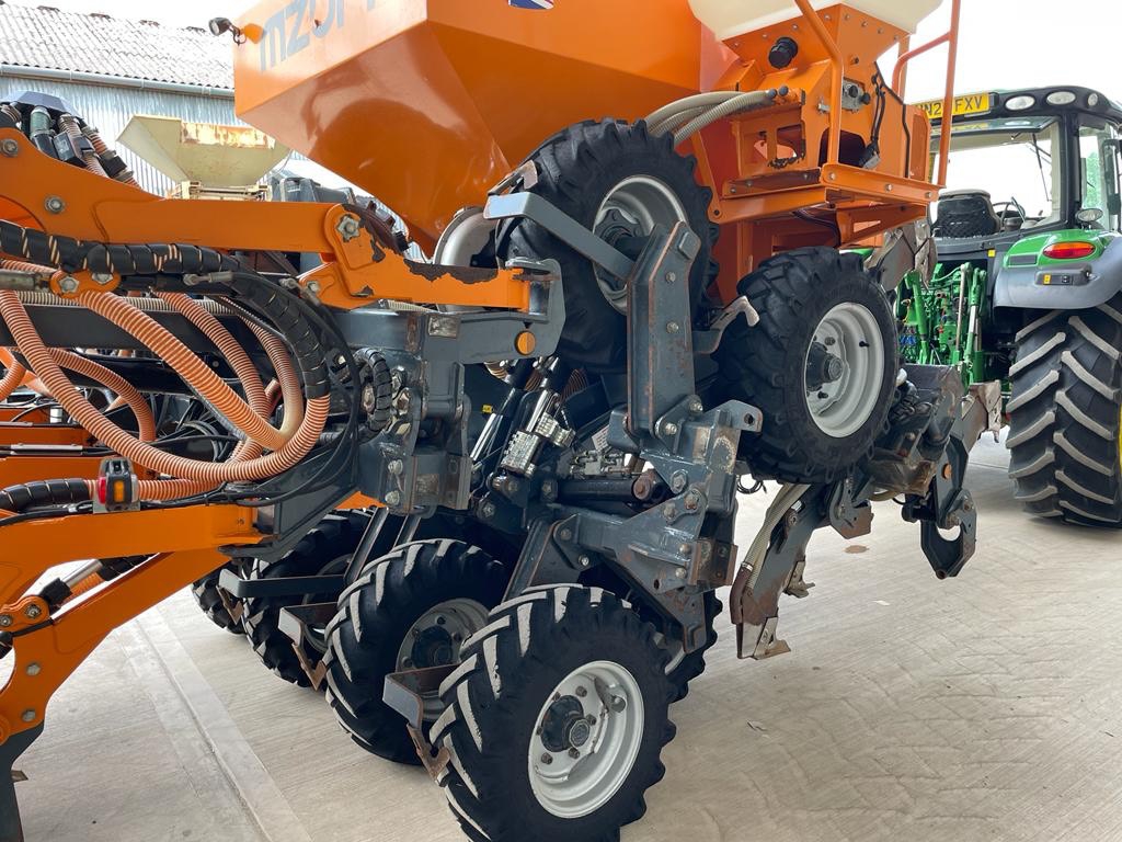 Mzuri Pro till 4T drill