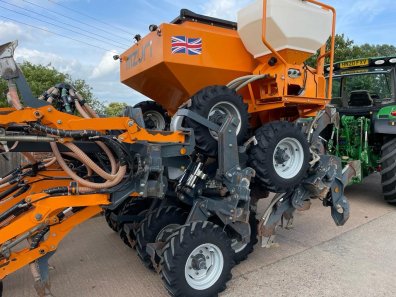 Mzuri Pro till 4T drill