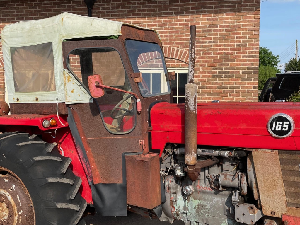 Massey Ferguson 165