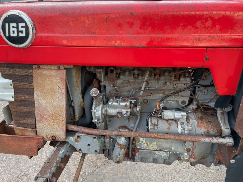 Massey Ferguson 165