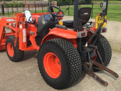 Kubota B2100 Compact