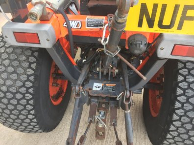 Kubota B2100 Compact